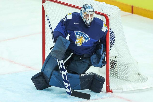 Emil Larmi in goal